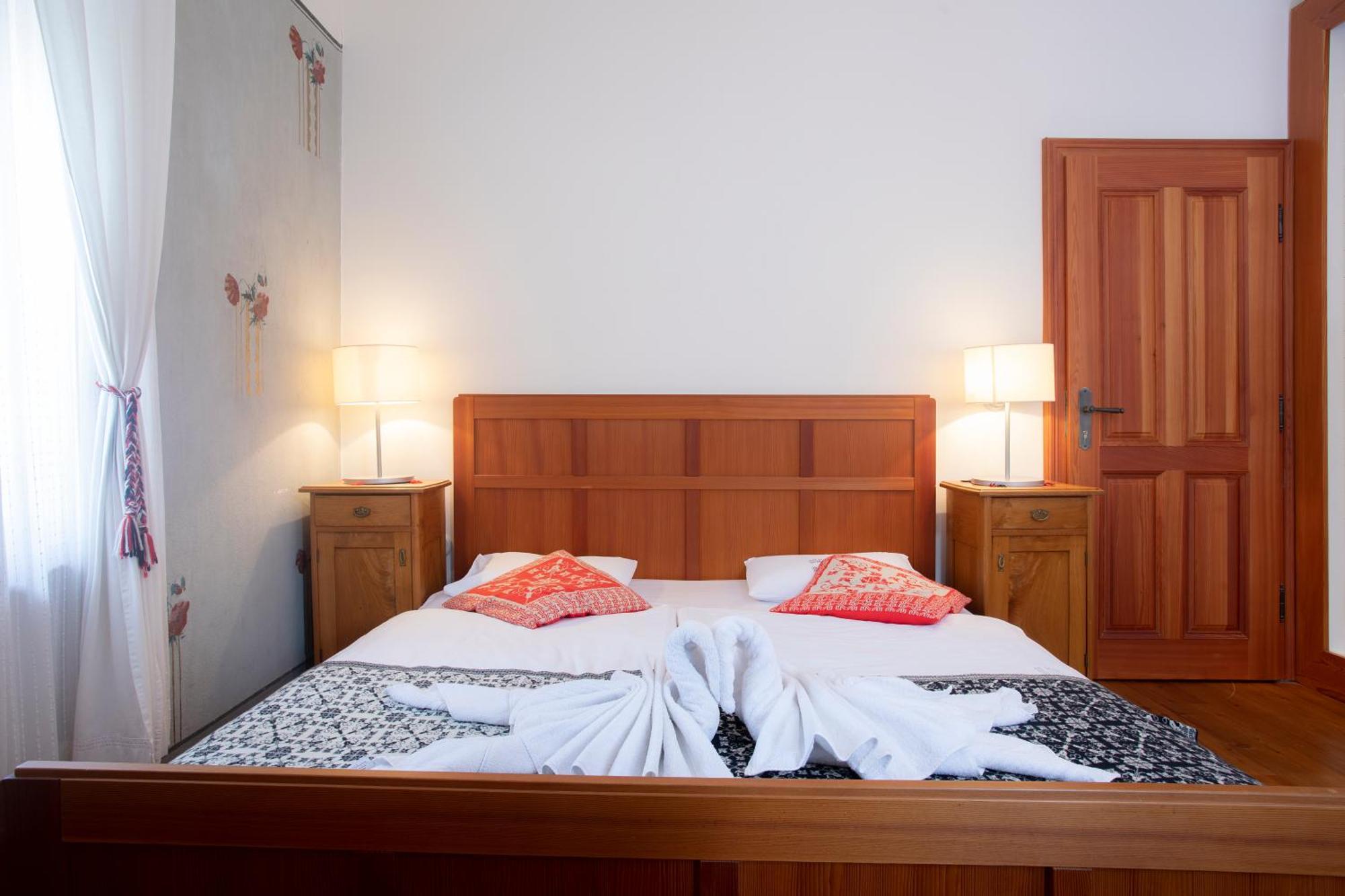 Pr'Gavedarjo Eco Heritage B&B Kranjska Gora Rom bilde
